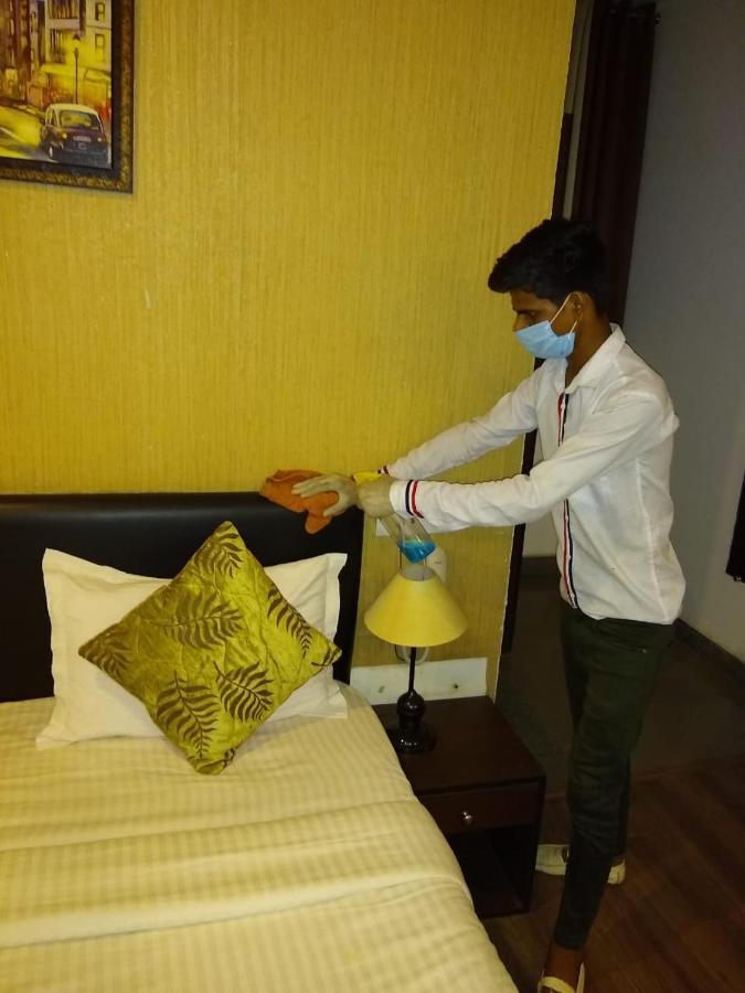 Airport Hotel Tashree New Delhi Luaran gambar