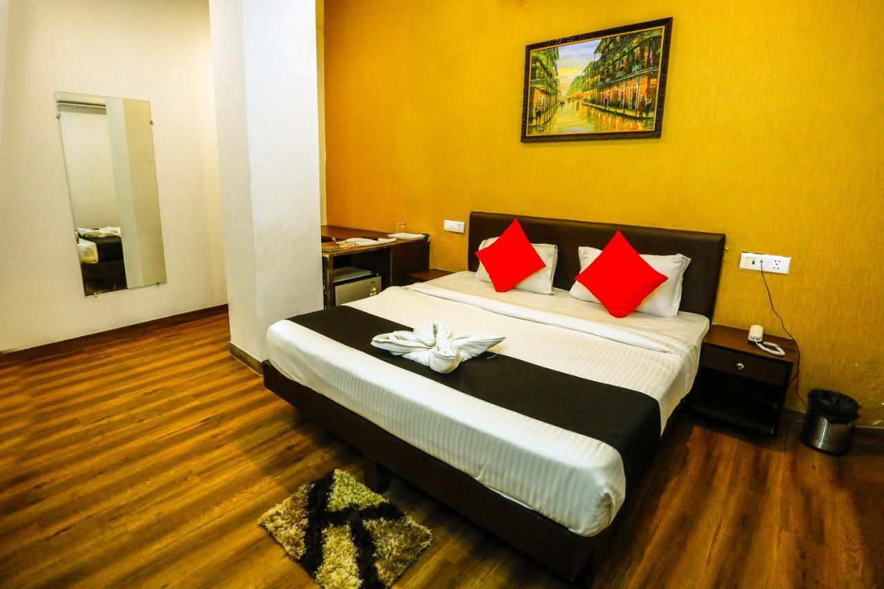 Airport Hotel Tashree New Delhi Luaran gambar